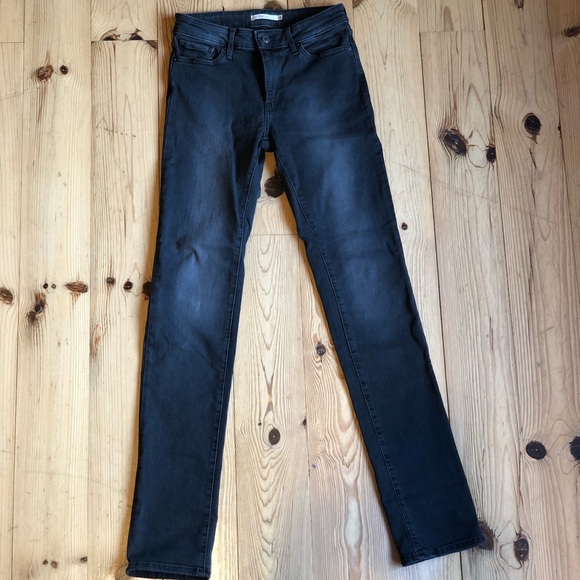 🌸NWOT Levi’s jeans 28 long - Picture 2 of 6
